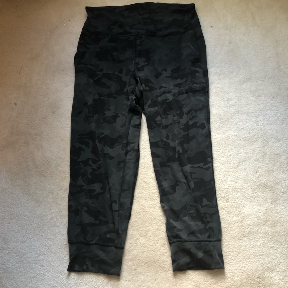 Lululemon Align Jogger Crop Green Camo 10
